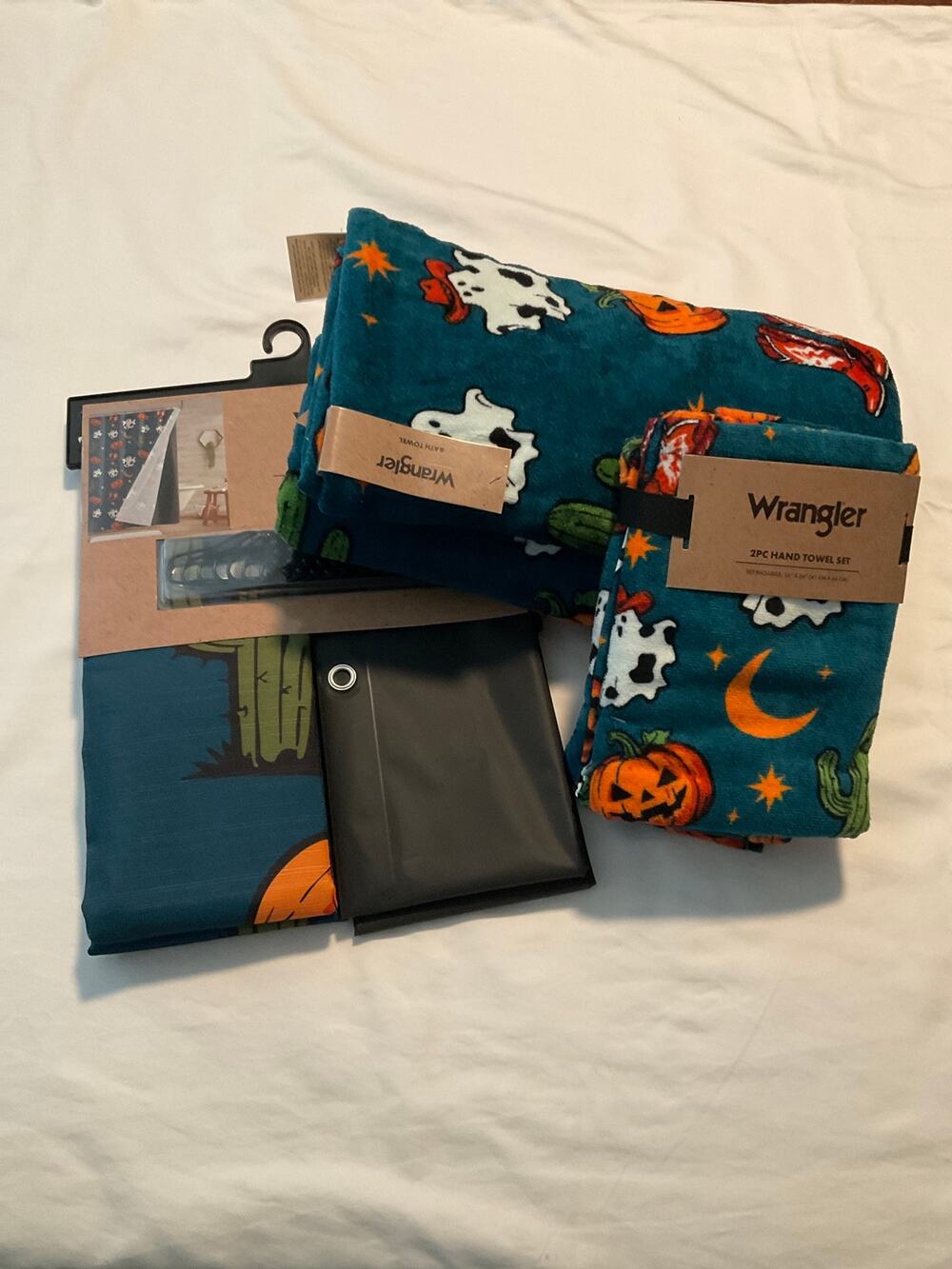 Wrangler Ghost Pumpkins Blue Bathroom Set-Shower Curtain,2 Bath & 2 Hand Towels